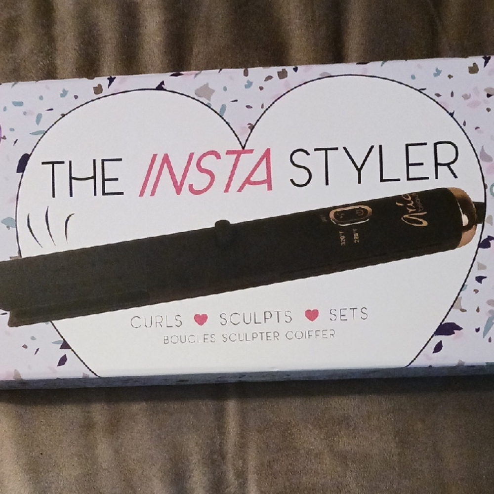 Aria Beauty Insta Styler Hair Tool